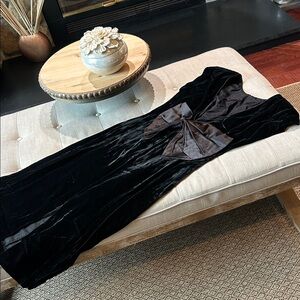 Vintage 70s Kwai Black Velvet Low Back Bow Back Midi Dress